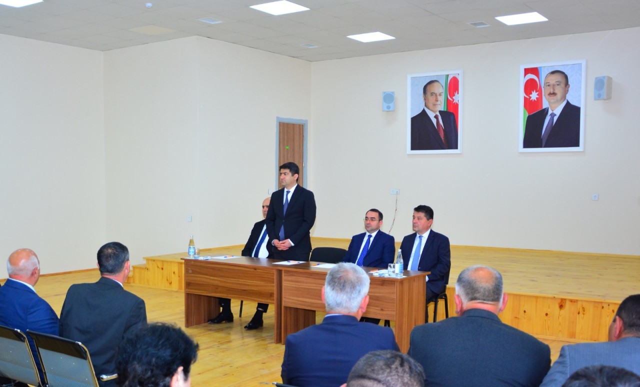 Seymur Orucov vətəndaşların müraciətlərini dinlədi - FOTOLAR